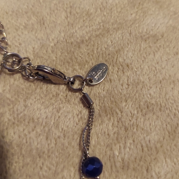 Lia Sophia Blue Necklace 💙 - Picture 4 of 6